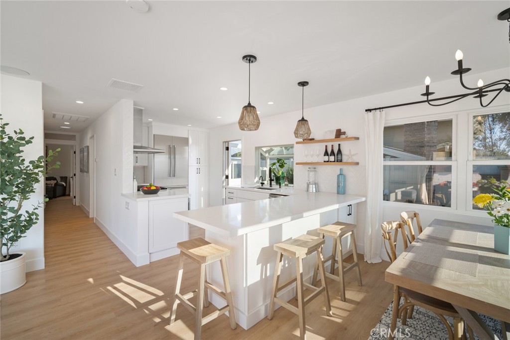MLS #OC25071945 image #8