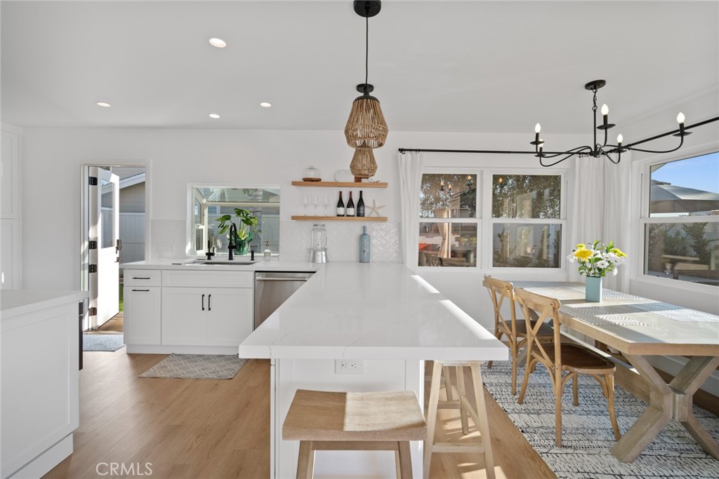 MLS #OC25071945 image #9