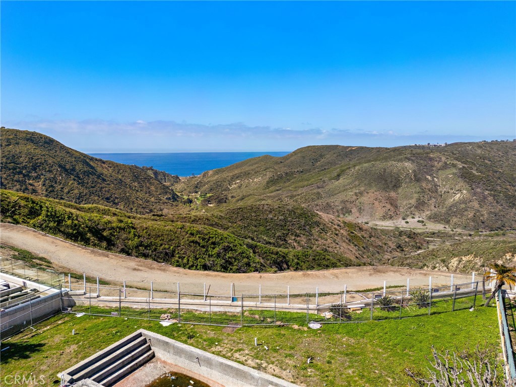 MLS #OC25072199 image #0