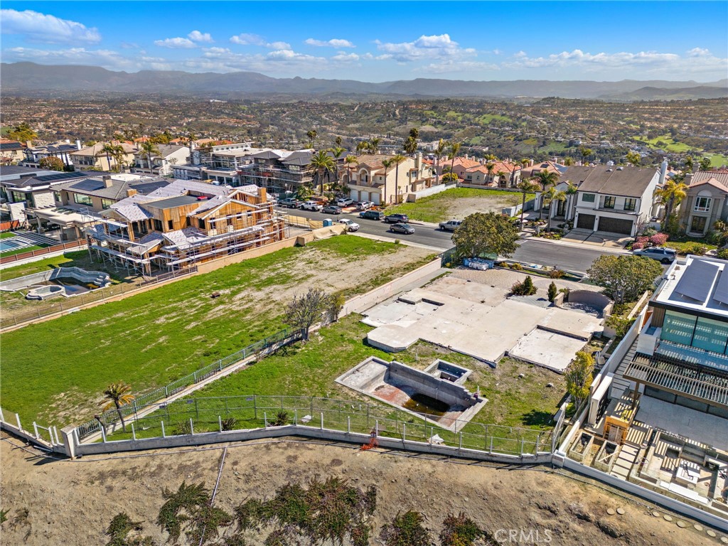 MLS #OC25072199 image #5