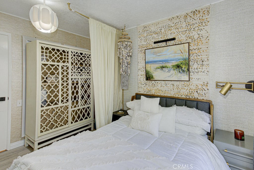 MLS #OC25073786 image #15