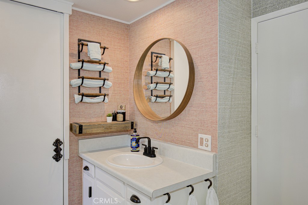 MLS #OC25073786 image #22