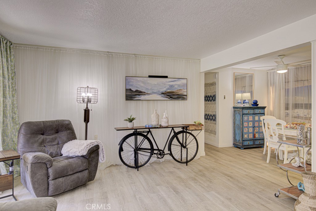 MLS #OC25073786 image #4