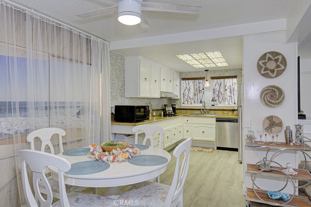 MLS #OC25073786 image #9