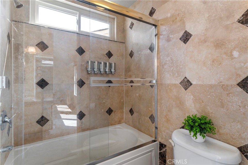 MLS #OC25075208 image #15