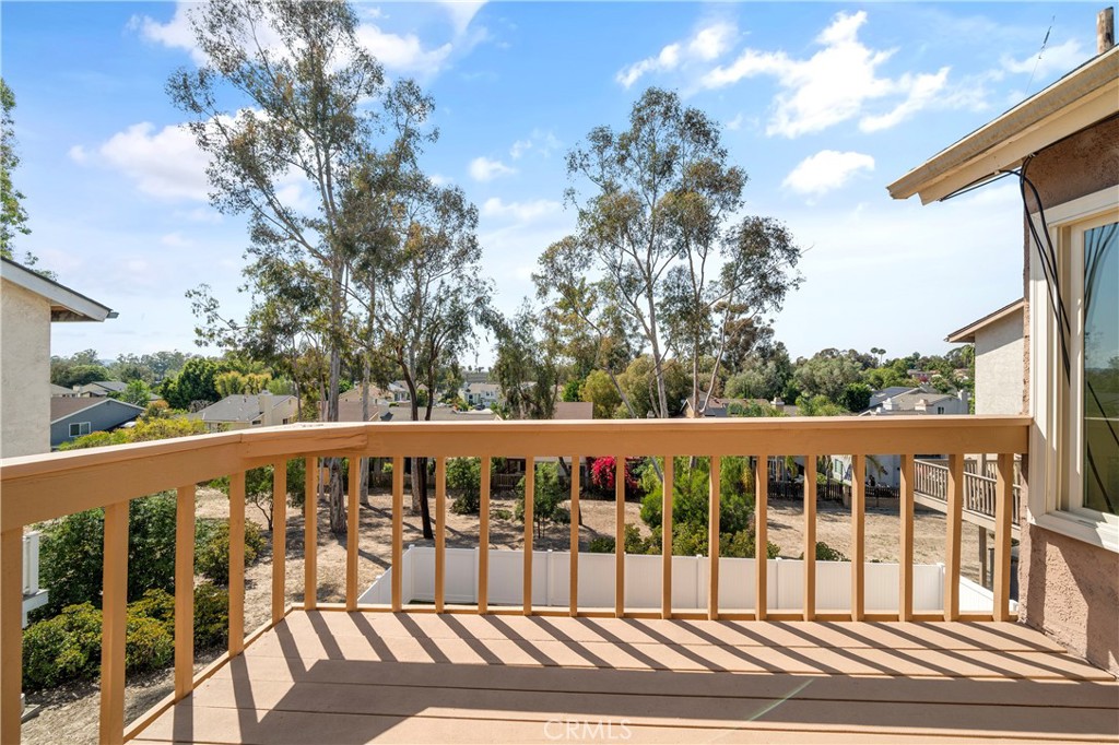 MLS #OC25075208 image #16
