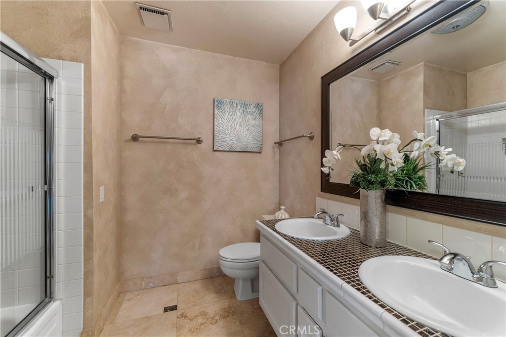 MLS #OC25075208 image #19