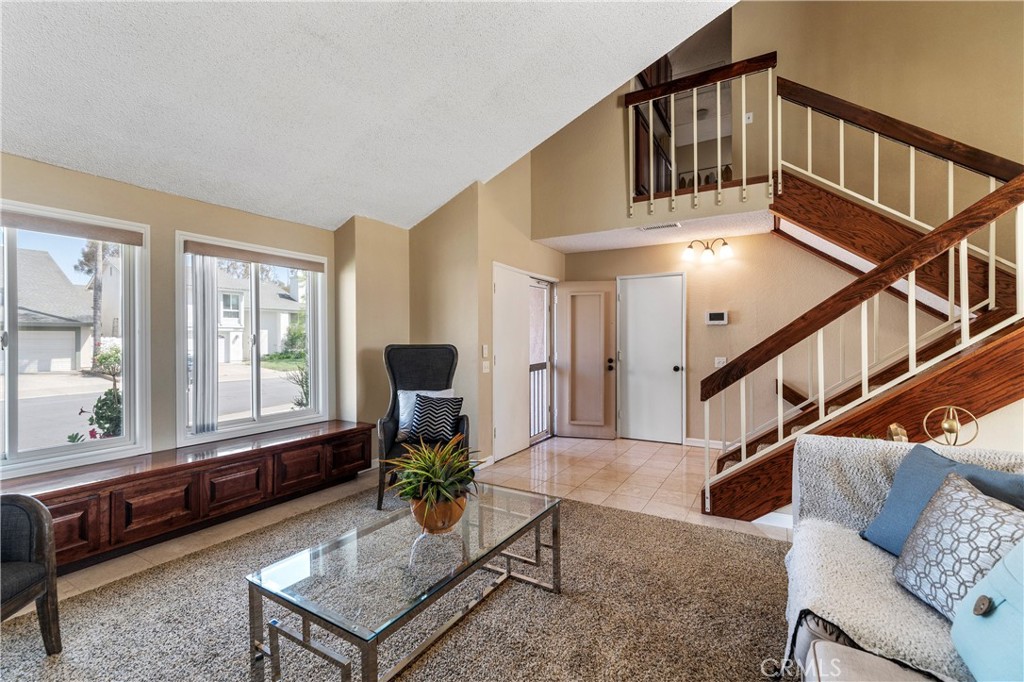 MLS #OC25075208 image #4