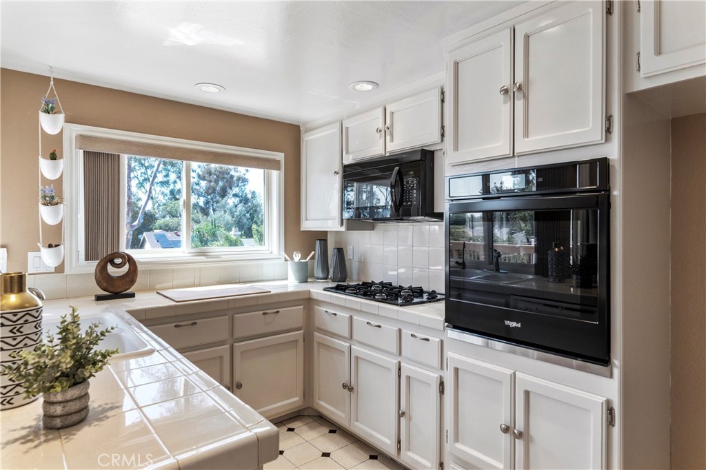 MLS #OC25075208 image #6