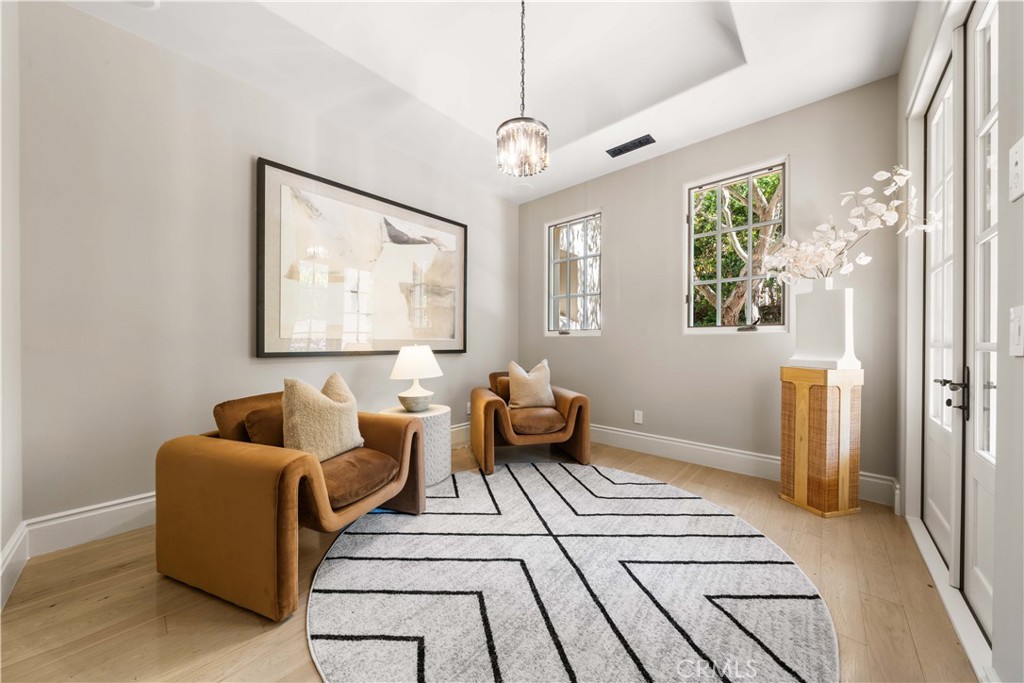 MLS #OC25075294 image #18