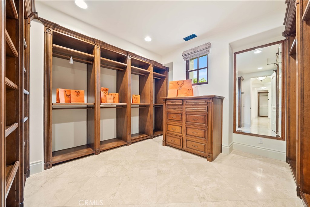 MLS #OC25075294 image #25