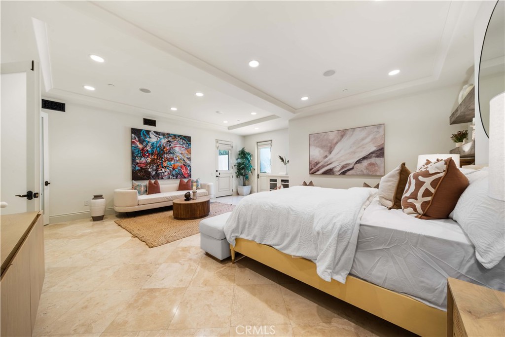 MLS #OC25075294 image #33