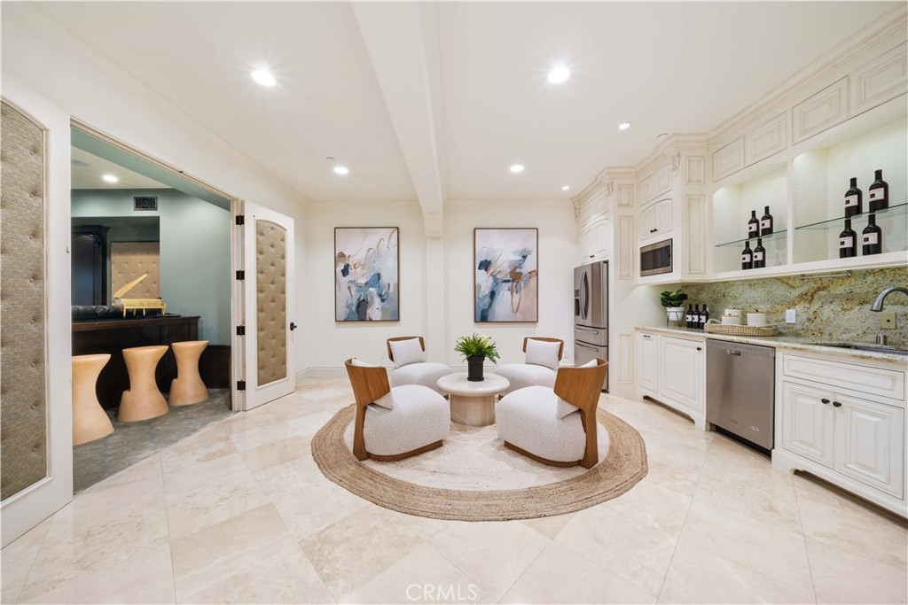 MLS #OC25075294 image #38