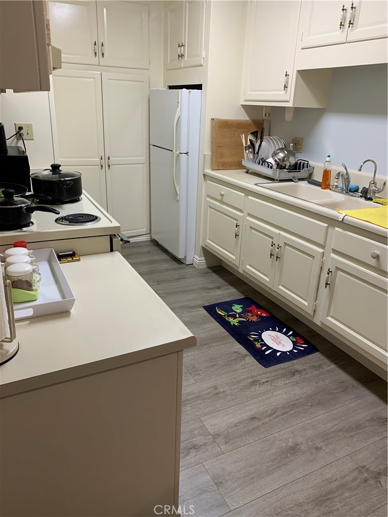 MLS #OC25075546 image #1