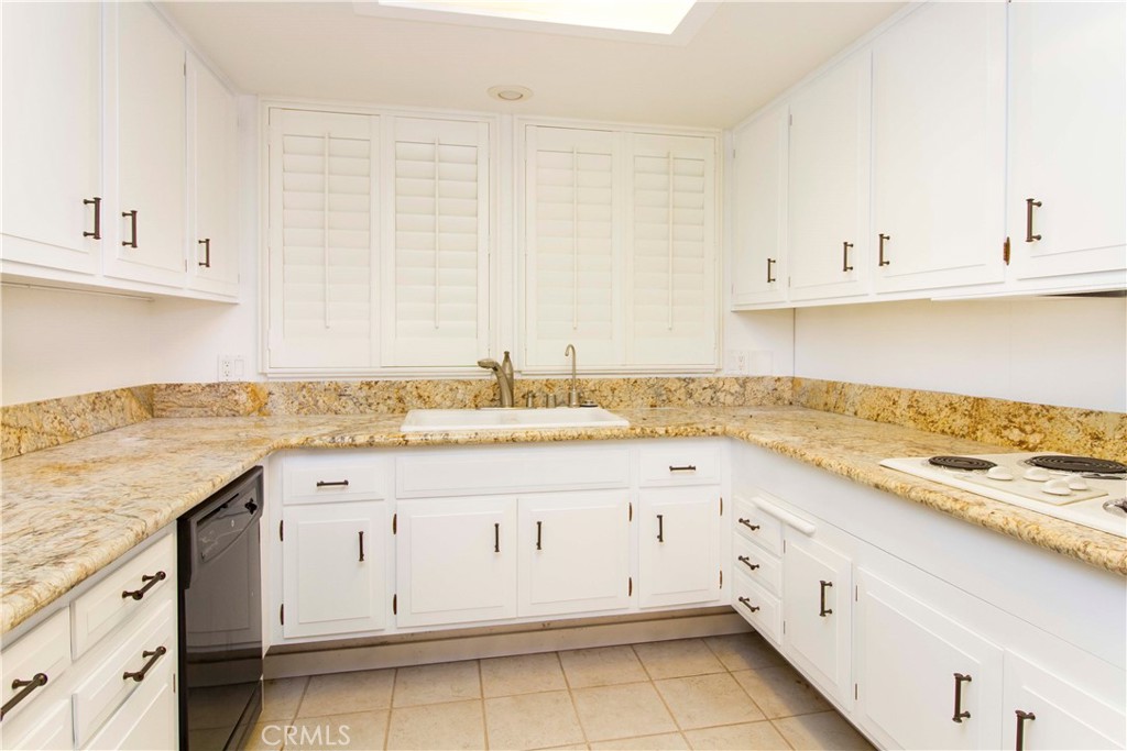 MLS #OC25076211 image #10