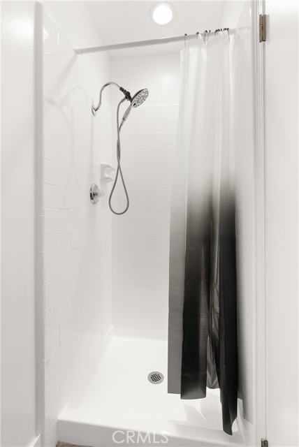 MLS #OC25076987 image #10