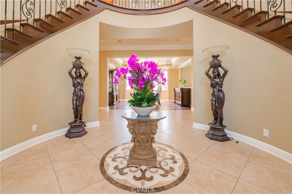 MLS #OC25078235 image #2