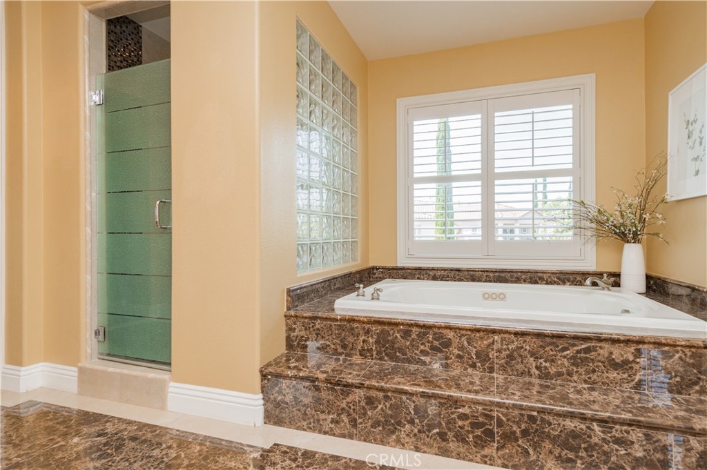 MLS #OC25078235 image #20