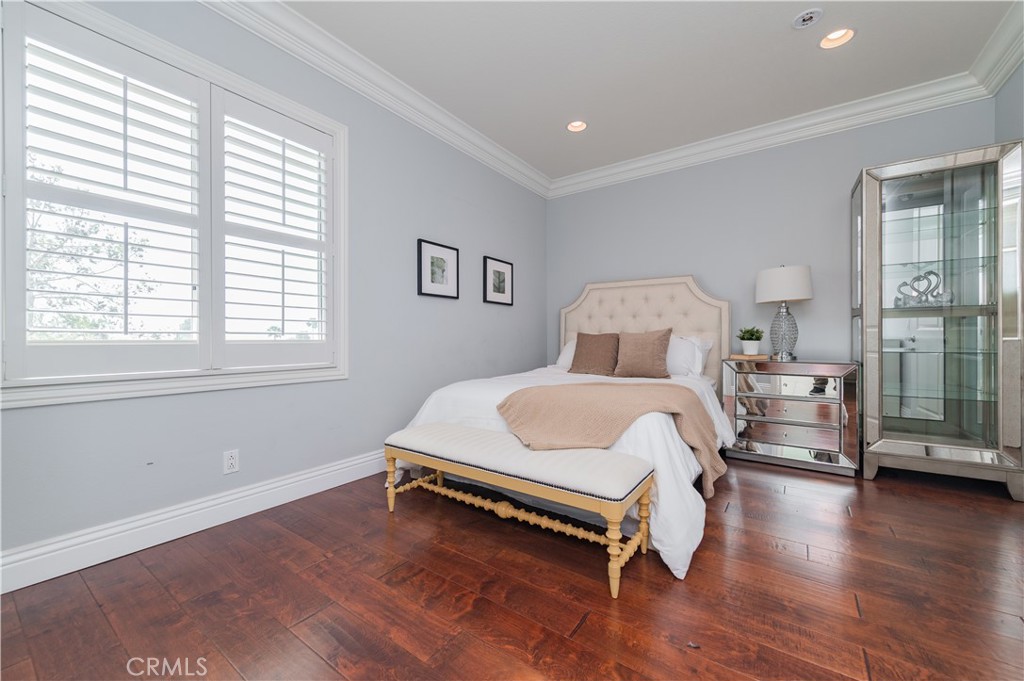 MLS #OC25078235 image #27