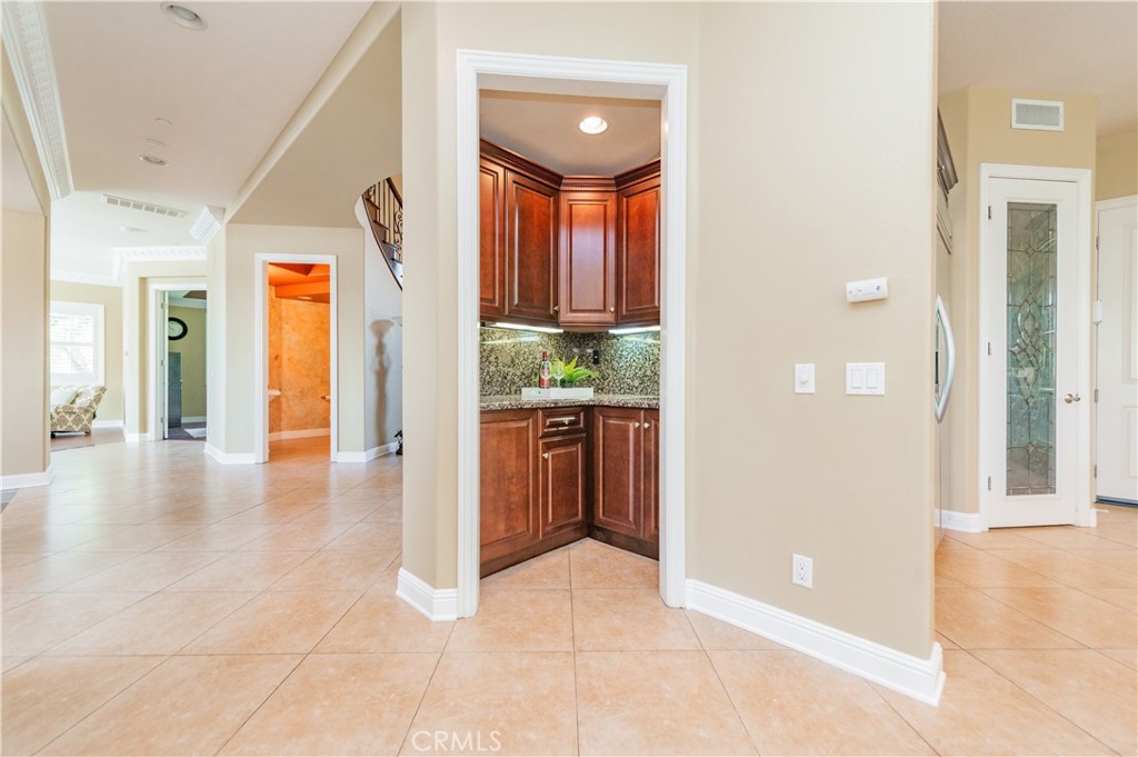 MLS #OC25078235 image #34