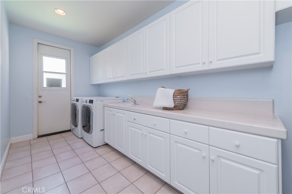 MLS #OC25078235 image #36