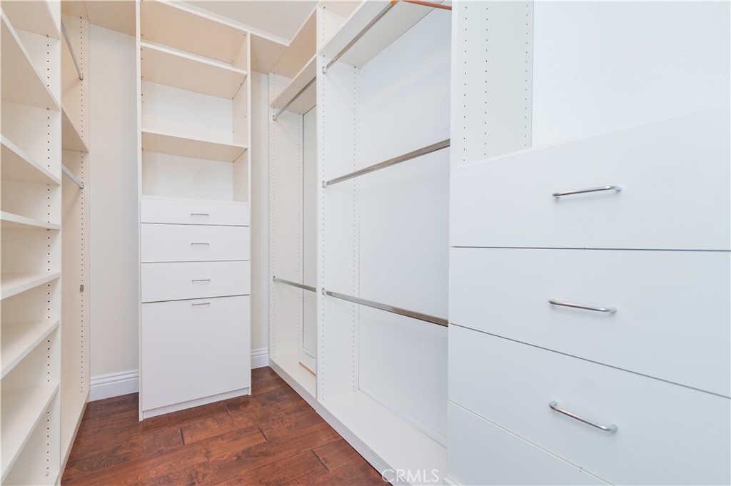 MLS #OC25078235 image #38