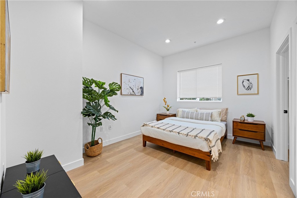 MLS #OC25078852 image #11