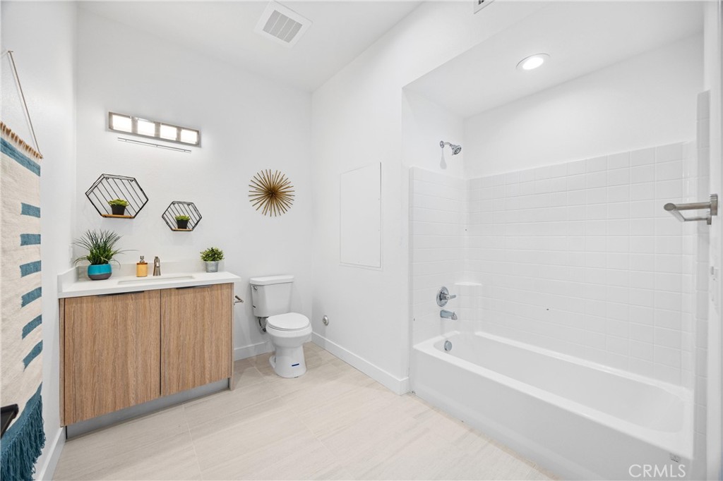 MLS #OC25078852 image #14