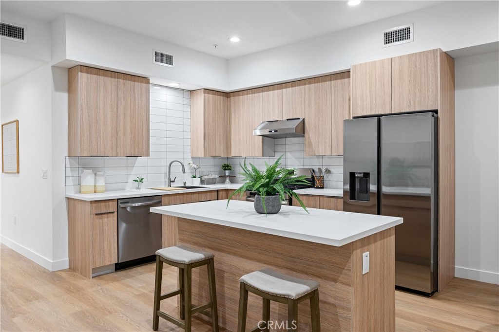 MLS #OC25078852 image #19