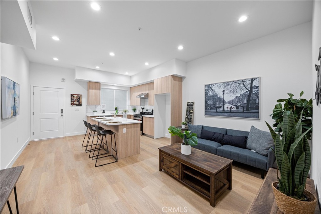 MLS #OC25078852 image #27