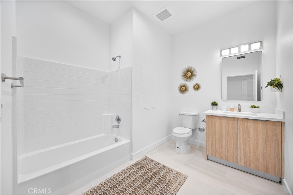 MLS #OC25078852 image #31