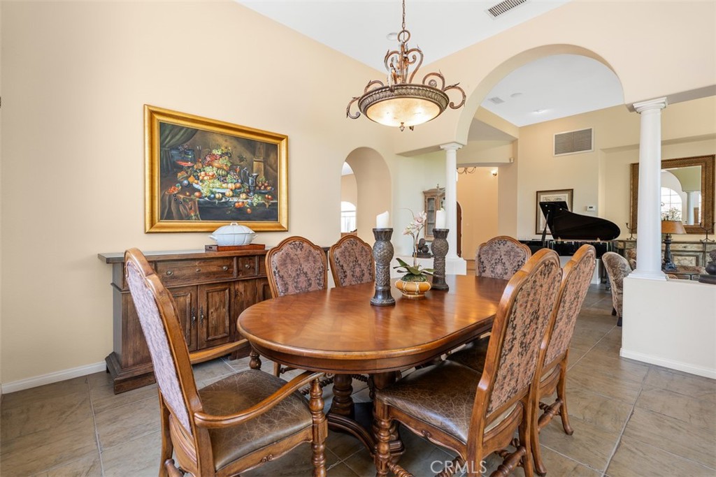 MLS #OC25079682 image #3