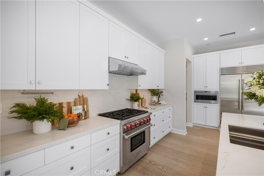 MLS #OC25079886 image #15