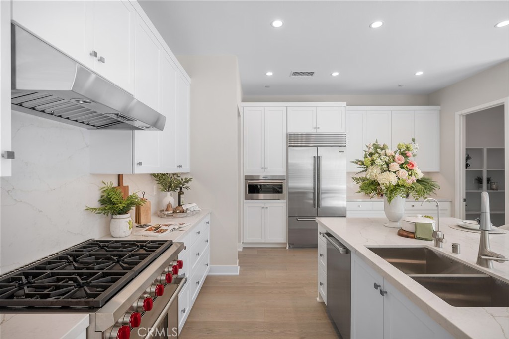 MLS #OC25079886 image #16