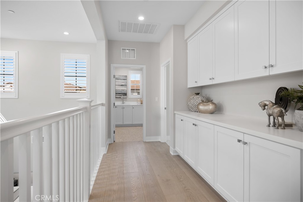 MLS #OC25079886 image #24