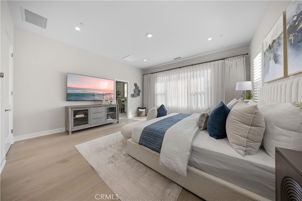 MLS #OC25079886 image #28