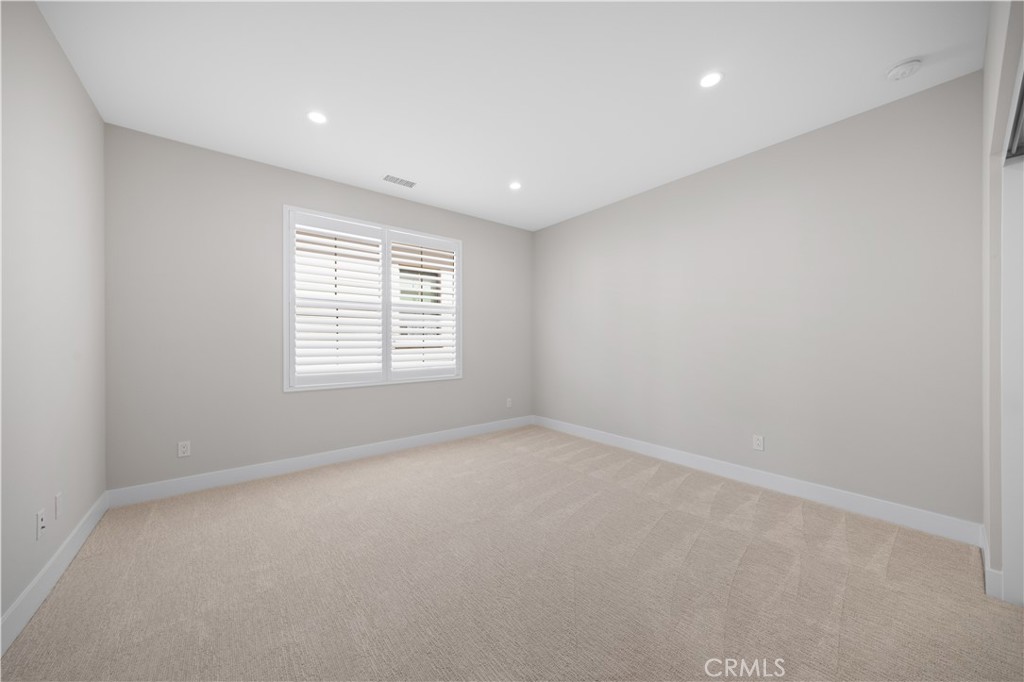 MLS #OC25079886 image #36