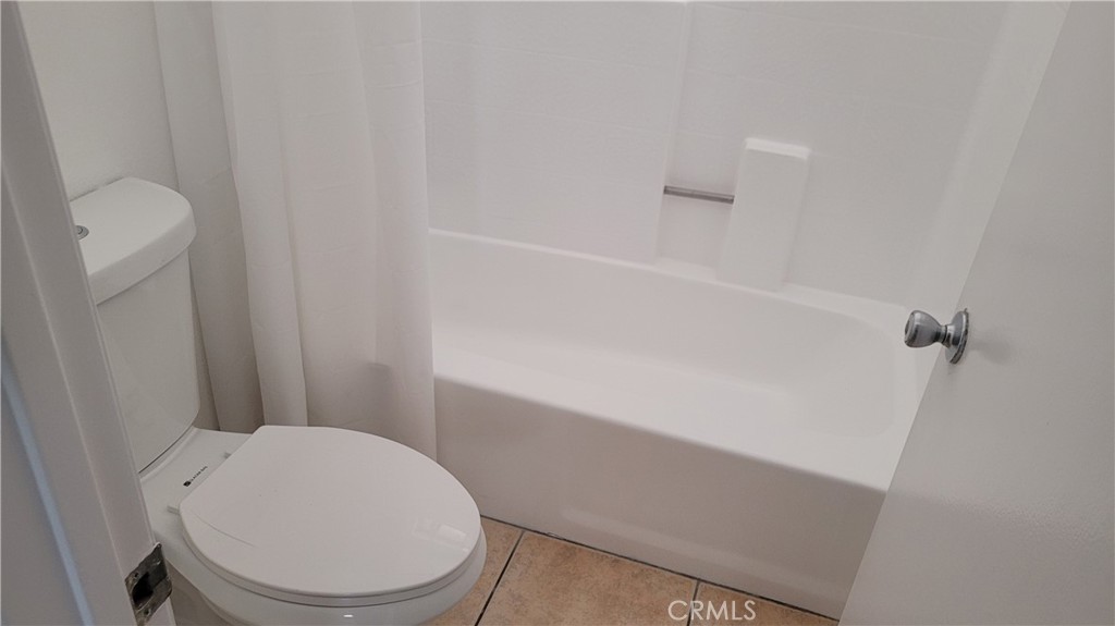 MLS #OC25080322 image #21