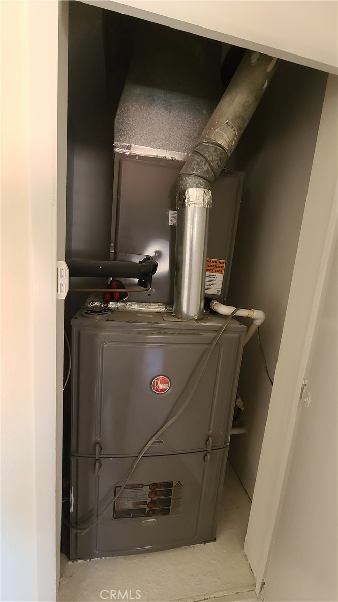 MLS #OC25080322 image #24