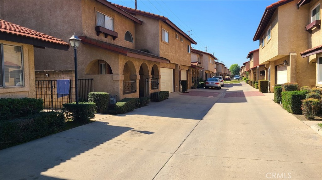 MLS #OC25080322 image #30