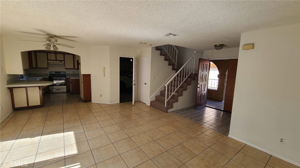 MLS #OC25080322 image #4