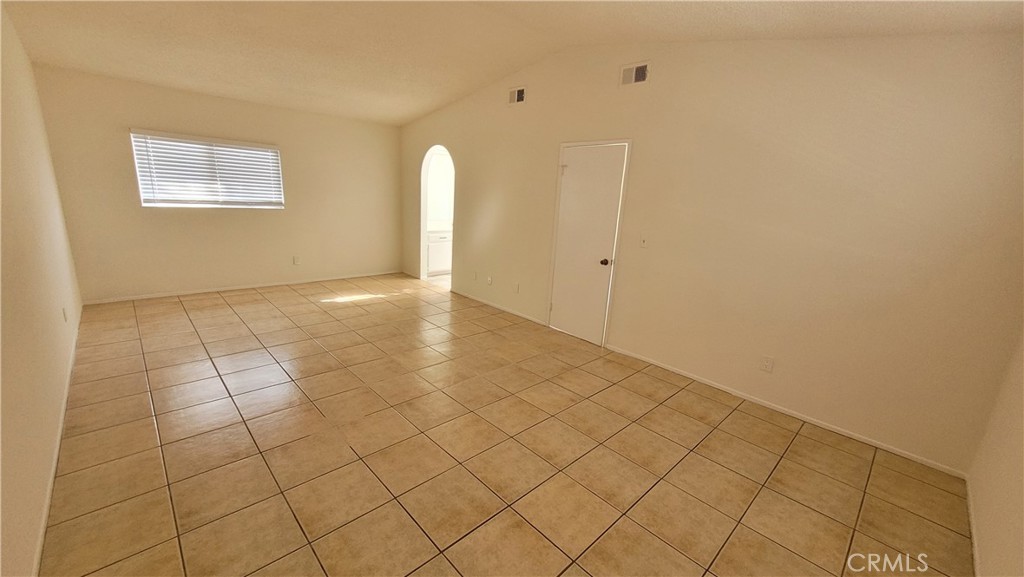 MLS #OC25080322 image #7