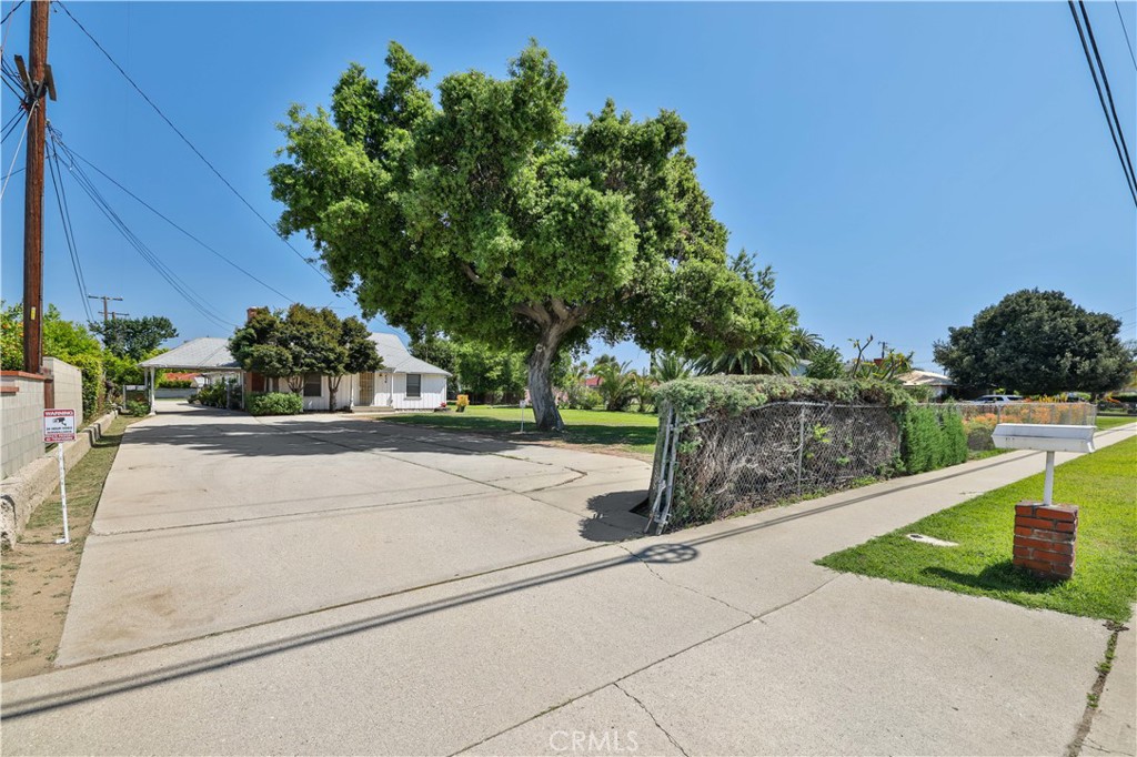 MLS #OC25080584 image #10