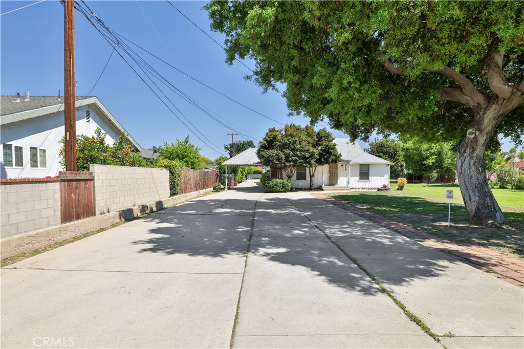 MLS #OC25080584 image #12