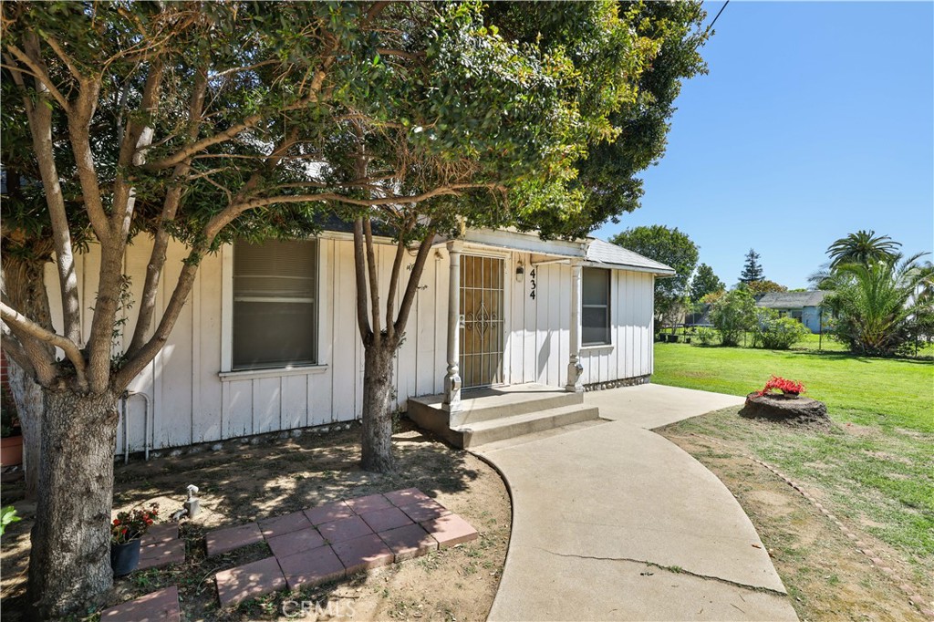 MLS #OC25080584 image #15