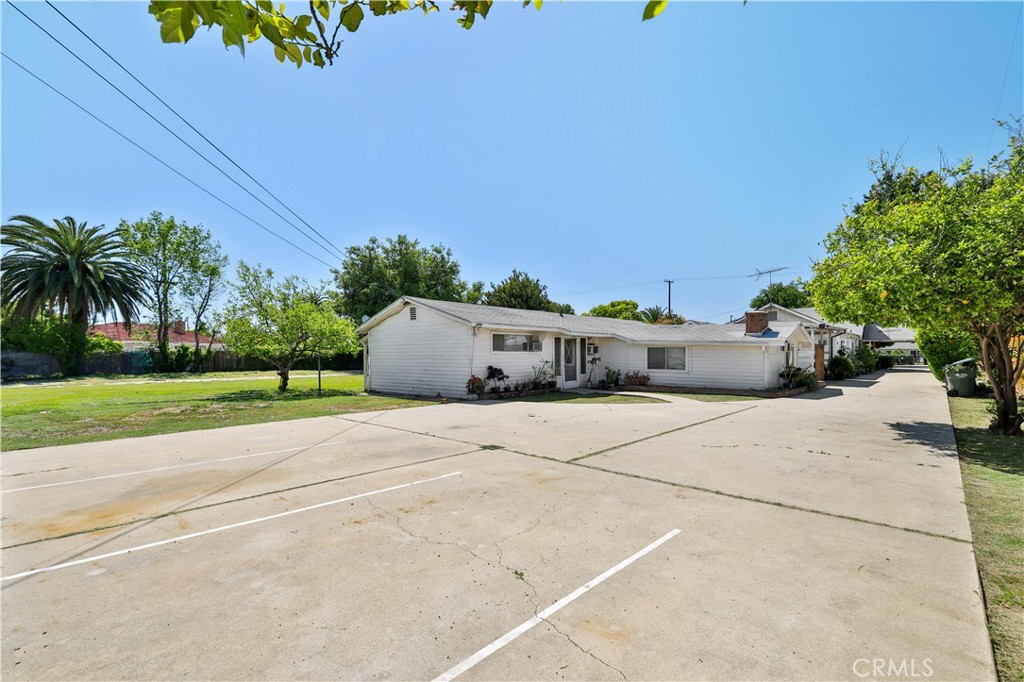 MLS #OC25080584 image #18