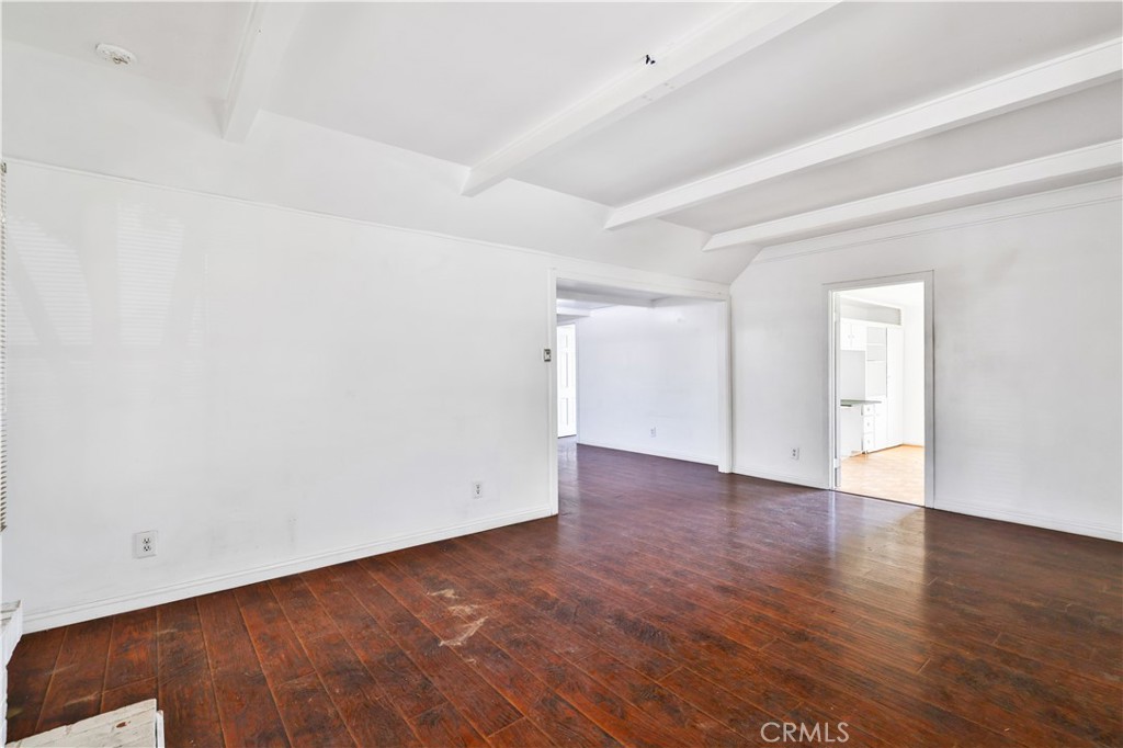 MLS #OC25080584 image #26