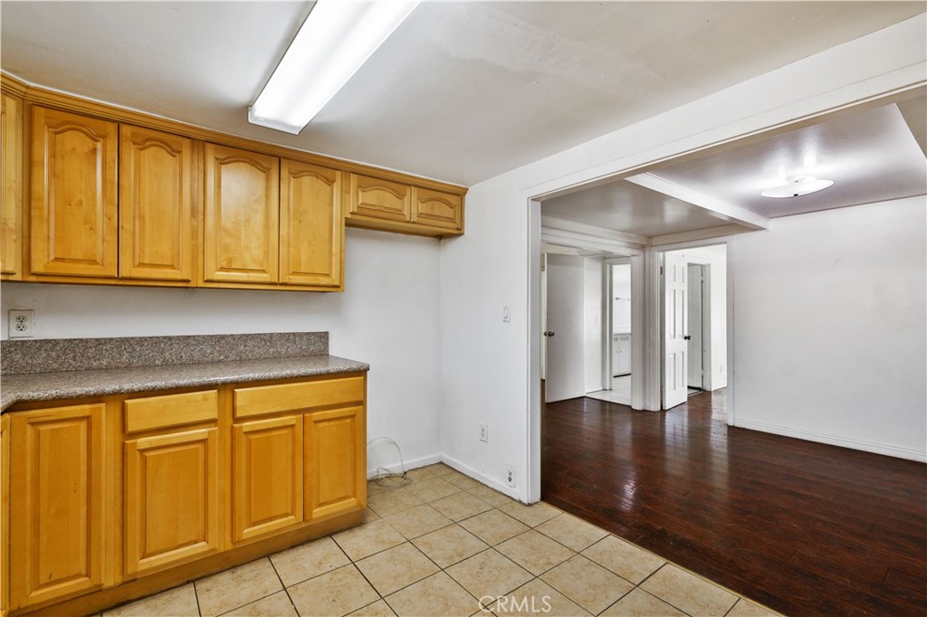 MLS #OC25080584 image #31