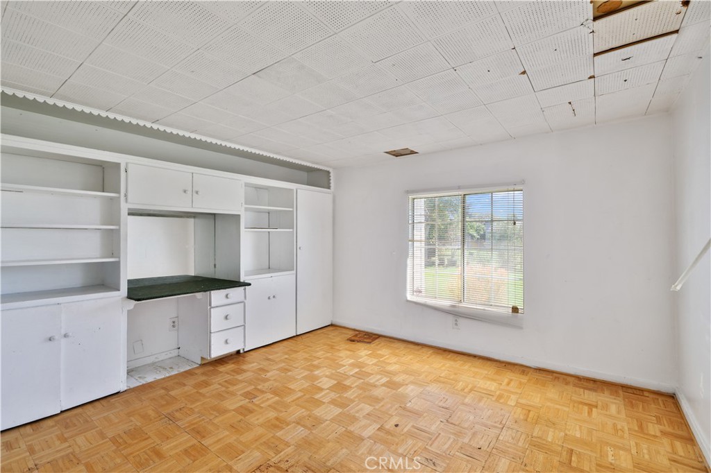 MLS #OC25080584 image #34