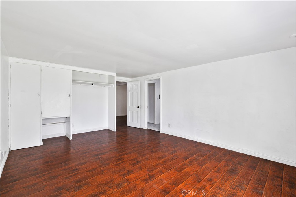 MLS #OC25080584 image #37